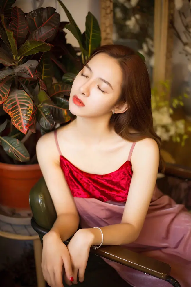 天津广州高端商务伴游晓雯