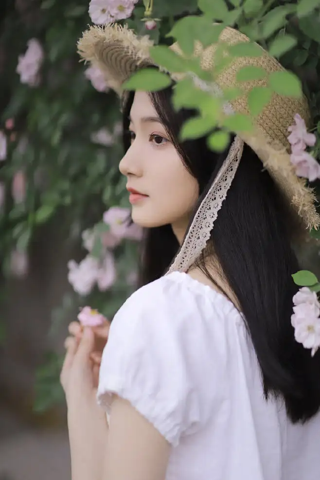 天津喀什私人伴游李菲儿